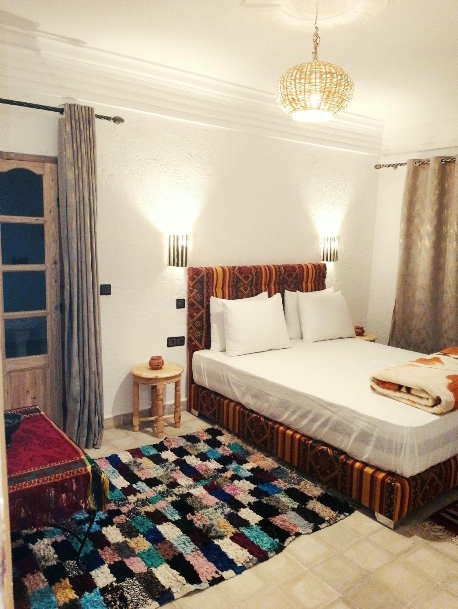 Riad Idar Уирган Стая снимка